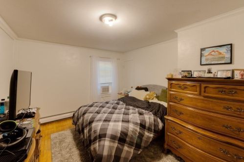 19 Highland Ter, Worcester MA 01602-4202 exterior