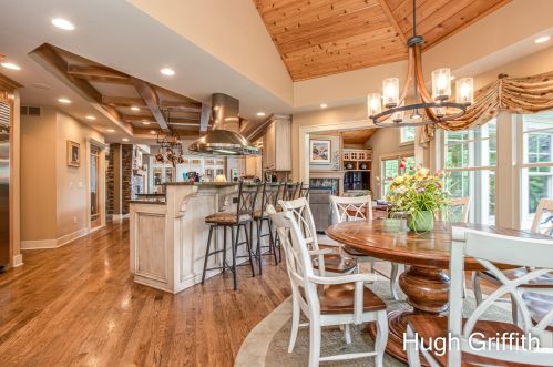 2041 Tall Pne Dr, Grand Rapids MI exterior