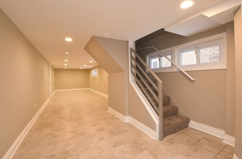 10730 Kedzie Ave, Chicago IL 60629-3532 exterior