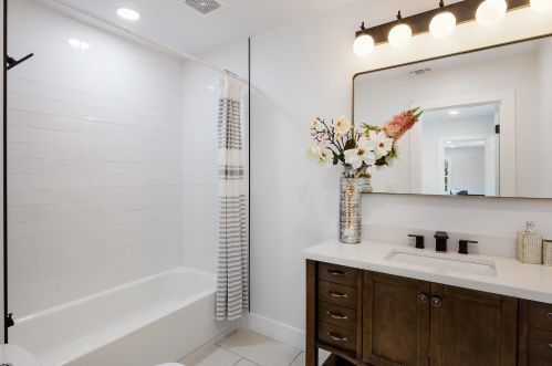 2437 Acton St, Berkeley CA 94702-1914 exterior