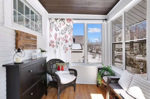 785 Aldine St, Saint Paul, MN 55104-1105