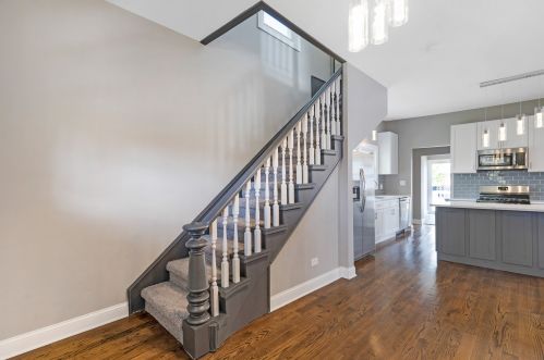 2548 109th St, Chicago IL  60617-6411 exterior