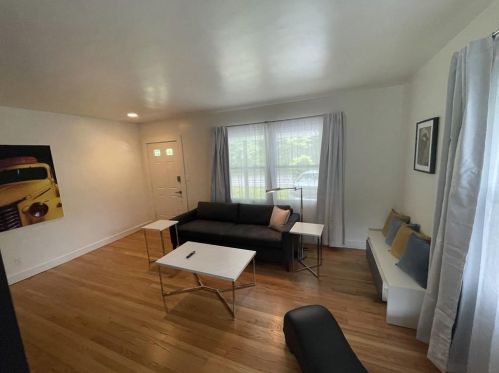 628 Montgomery Ferry Rd, Atlanta GA  30324-5124 exterior