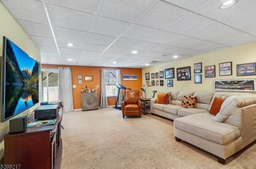 1502 Bayley Ct, Bridgewater NJ  08807-3553 exterior