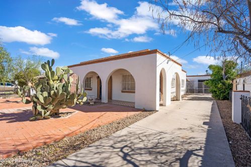 3731 Lundy Ave, Tucson AZ  85713-6025 exterior