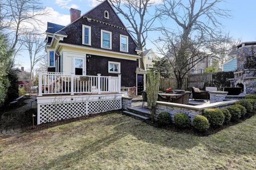 61 Arlington Ave, Providence RI 02906-2443 exterior