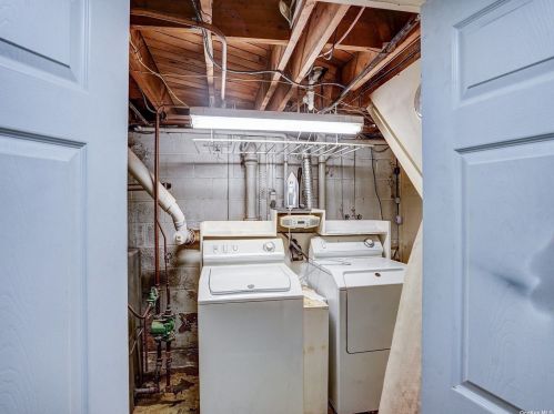 343 Gillette St, Huntington Station NY 11746-7028 exterior