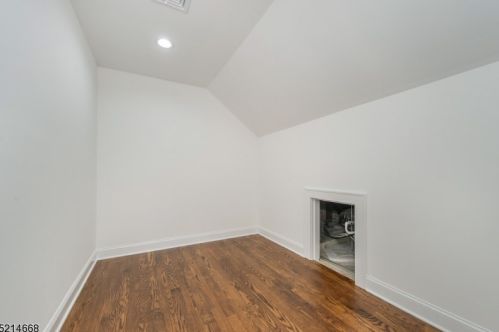 18 Kensington Ter, Maplewood NJ  07040-1323 exterior