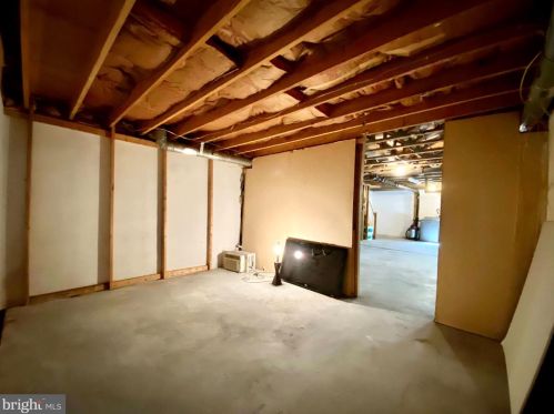 354 Scola Rd, Chester PA 19015-1417 exterior