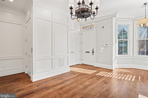 420 3rd St, Washington DC  20003-1930 exterior