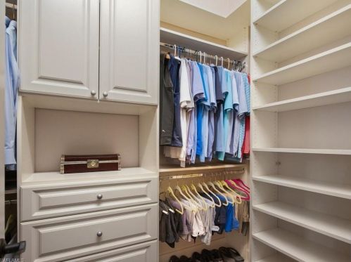 9313 Vercelli Ct, Naples FL 34113-7748 exterior