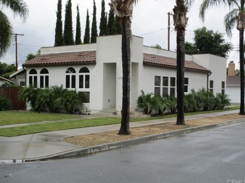 1245 Grove Pl, Fullerton, CA 92831-3303