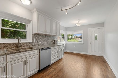 9529 Hamilton Ave, Chicago IL 60643-1119 exterior