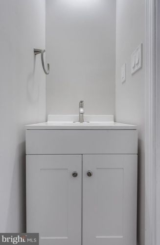 331 54th St, Washington DC  20019-6629 exterior