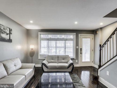 2232 16th St, Washington DC  20020-4302 exterior