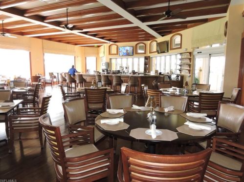 5024 Castlerock Way, Naples FL exterior