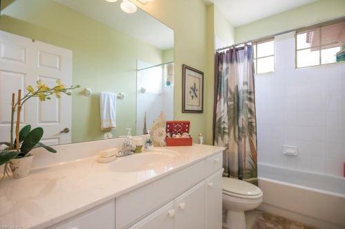 3048 Horizon Ln, Naples FL 34109-8927 exterior