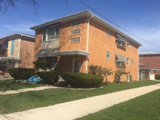 8031 Komensky Ave, Chicago IL  60652-2317 exterior