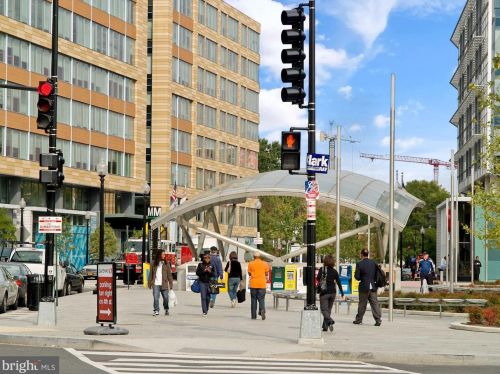 602 7 St, Washington DC 20002-5210 exterior