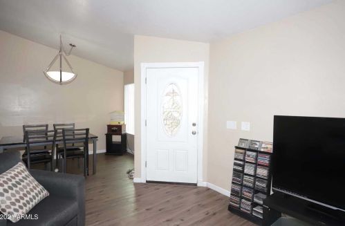 5628 42nd St, Phoenix AZ 85032-2267 exterior