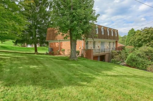 659 Sloop Rd, Pittsburgh PA  15237-4182 exterior