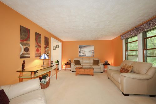 247 Elm St, Concord NH 03303-3322 exterior