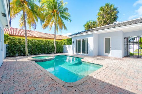 1710 2 Ave, Boca Raton FL 33432-7229 exterior