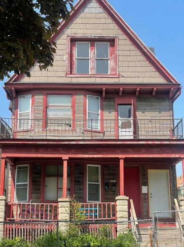 2025 34th St, Milwaukee WI  53208-1968 exterior