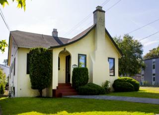 1500 Martin Luther King Jr Way, Seattle WA  98122-3130 exterior