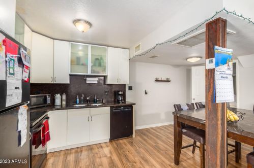 8427 34th Ave, Phoenix AZ  85051-5952 exterior