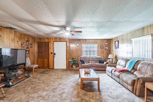 6809 Mary Lou Dr, Riverview FL 33578-9575 exterior