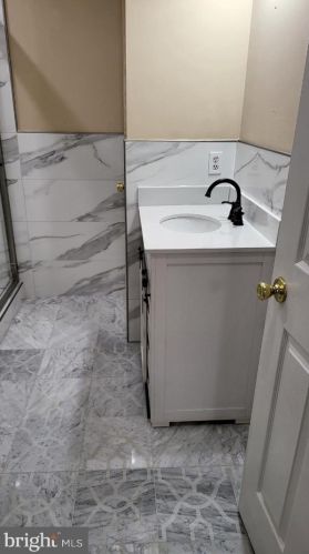 135 Passaic St, Trenton NJ  08618-4607 exterior