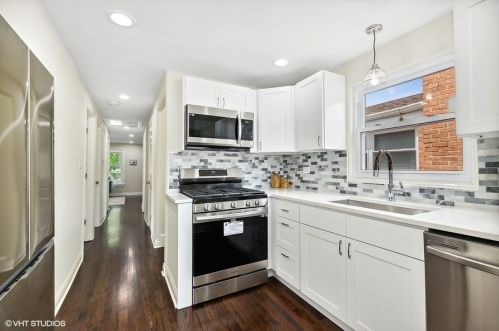 352 91st St, Chicago IL 60619-7427 exterior