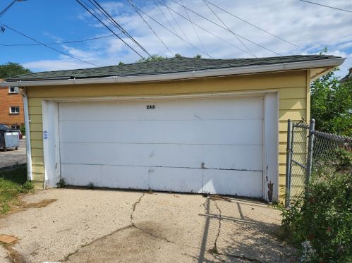 248 21 Ave, Broadview IL 60153-1474 exterior