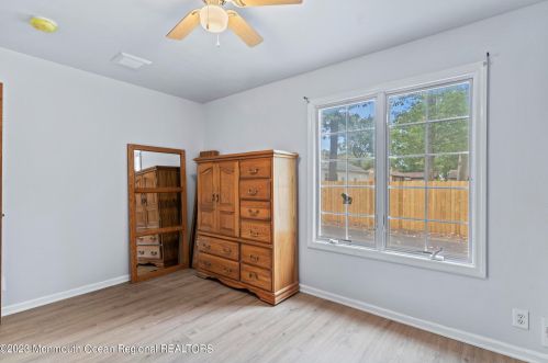 37 Chain Blvd, Berkeley Township NJ 08721-1925 exterior