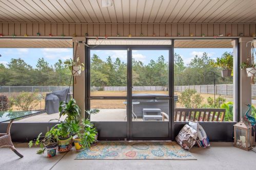 9088 Tara Cir, Milton FL 32583-8147 exterior