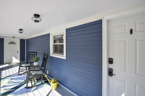 51 Dellwood Rd, Worcester, MA 01602-1835