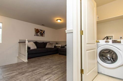 4227 Ivory Ln, Turlock CA 95382-7430 exterior