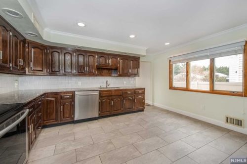 772 Morton St, East Rutherford NJ 07073-1609 exterior