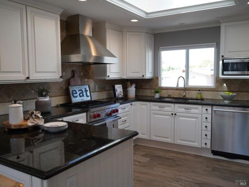 4351 Dorset Ct, Concord CA 94521-4220 exterior