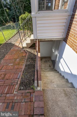 1514 Gridley Ln, Silver Spring MD  20902-3844 exterior