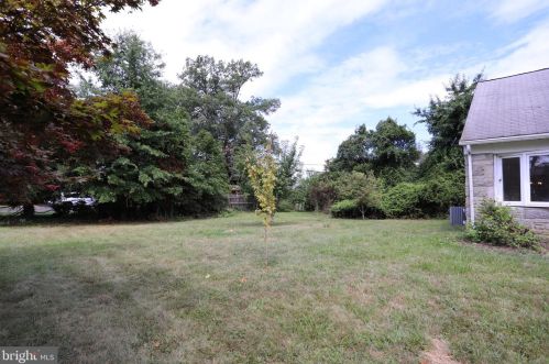 205 Governors Dr, Media PA 19086-6622 exterior