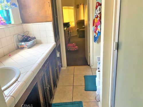 2630 L St, Bakersfield CA 93304-3045 exterior