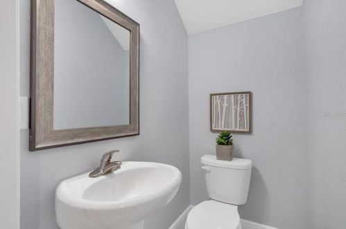 2520 Chestnut St, Tampa FL 33607-3305 exterior