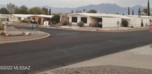 1757 Pacana Way, Green Valley AZ 85614-4354 exterior