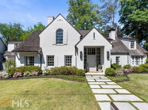 2312 Montview Dr, Atlanta GA 30305-4071 exterior