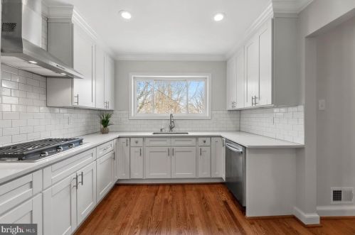 8917 2nd Ave, Silver Spring MD  20910-2256 exterior