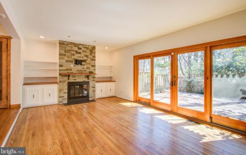 266 New Mark Esplanade, Rockville MD 20850-2735 exterior