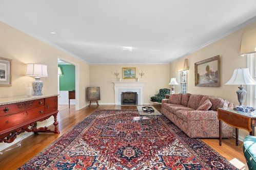 2205 Bond St, Pittsburgh, PA 15237-4213