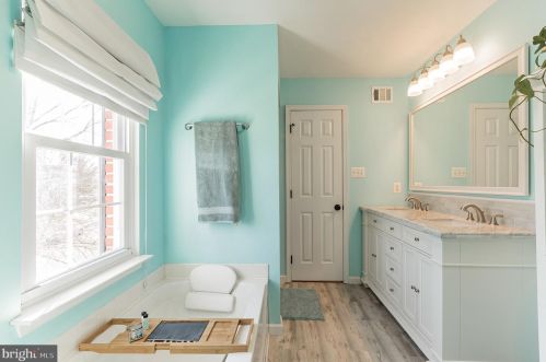 107 Bayberry Dr, Limerick PA 19468-1240 exterior